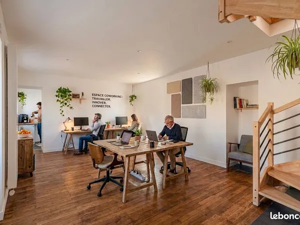 À LOUER - BUREAUX / LOCAL PROFESSIONNEL - 115 m² - ANGERS, SECTEUR CHU / BICHON
