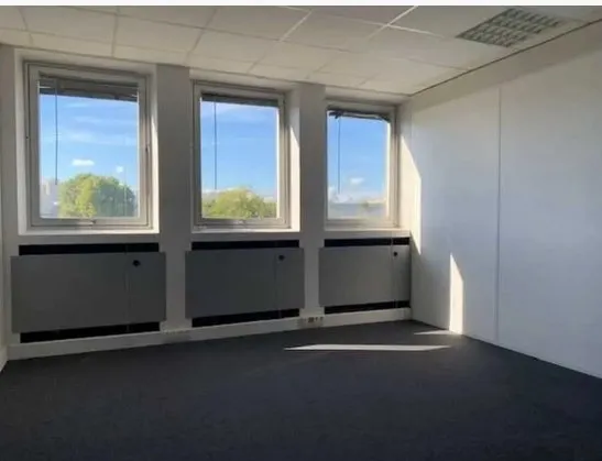 Loue bureau 46m²- 78160 Marly Le Roi - Grandes Terres