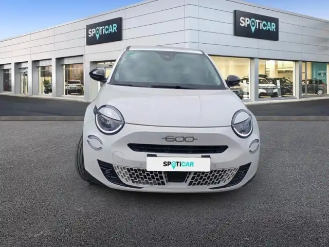Fiat 600 1.2 hybrid 100ch dct6 la prima — photo 3