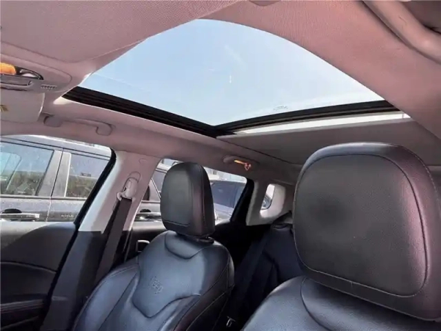 Jeep Compass 2.0 i multijet ii 140 ch active drive bva9 — photo 12