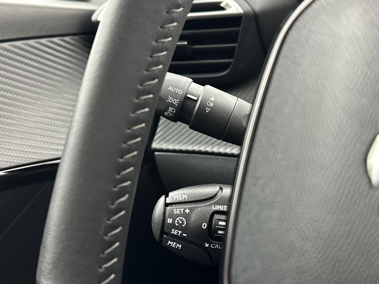 Peugeot 208 puretech 100 s&s bvm6 style — photo 19