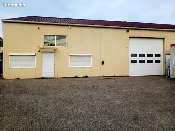 Local 290 M 2 Bureaux