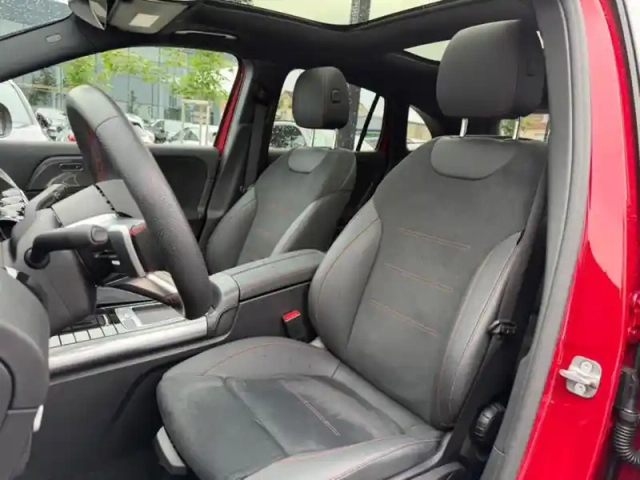 Mercedes Gla 200 d amg line — photo 35