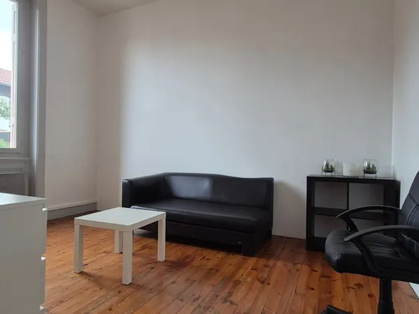 Studio 1 pièce 28 m²
