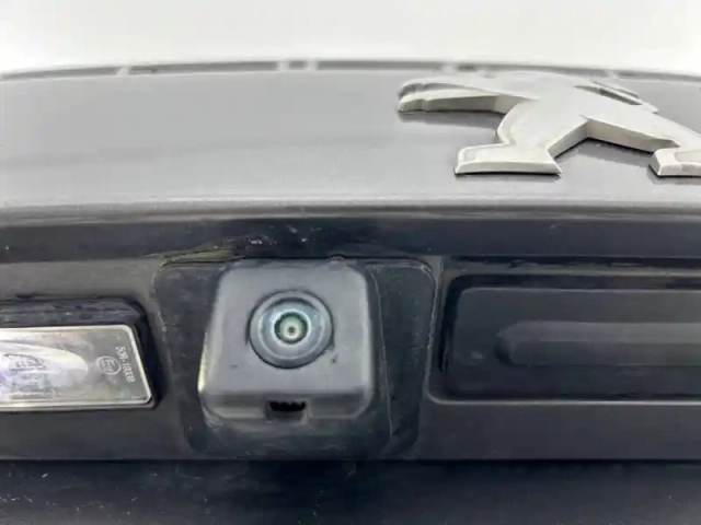 Peugeot 2008 puretech 100 s&amp;s bvm6 — photo 44