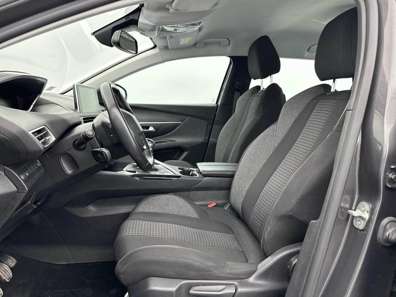 Peugeot 5008 puretech 130ch s&s bvm6 active pack — photo 9