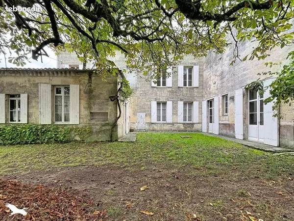 Ferme 10 pièces 342 m²