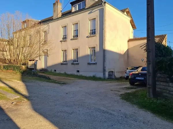 Immeuble de rapport 2 pièces 180 m²