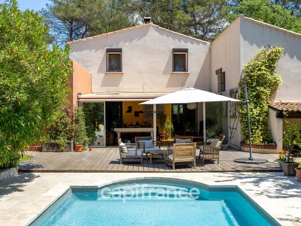 Maison à vendre 7 pièces avec T2 indépendant avec jardin