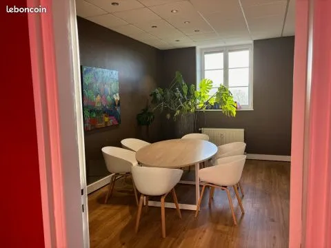 Plateaux de Bureaux 115.25 m² Divisibles - Hyper Centre avec Parking