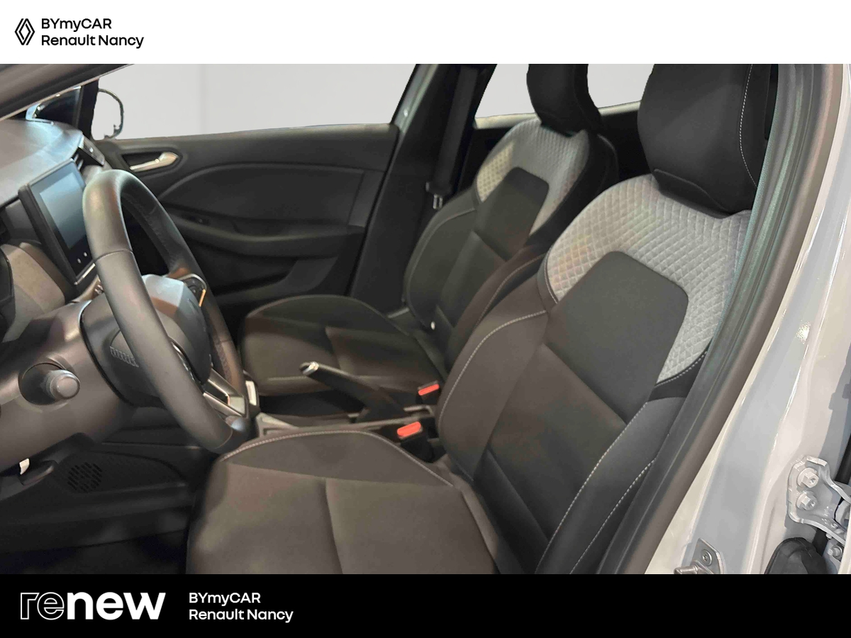 Renault Clio E-Tech full hybrid 145 ch GSR2 — photo 11