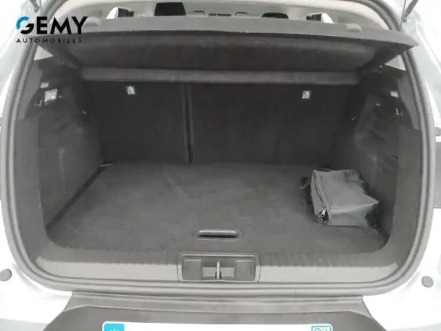 Renault Captur e-tech 145 - 21 — photo 11