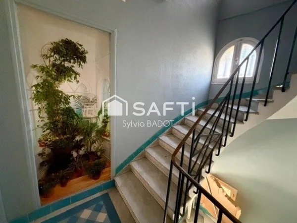 TOULON OUEST MAISON DE CARACTERE DES ANNEES 30 COMPOSEE DE 3 APPARTEMENTS