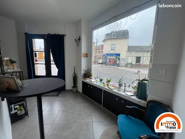 Local commercial 49 m² CAUDEBEC LES ELBEUF