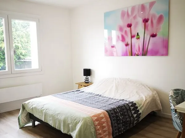Chambre meublée 16 m² - Proche Fontainebleau - 630 CC