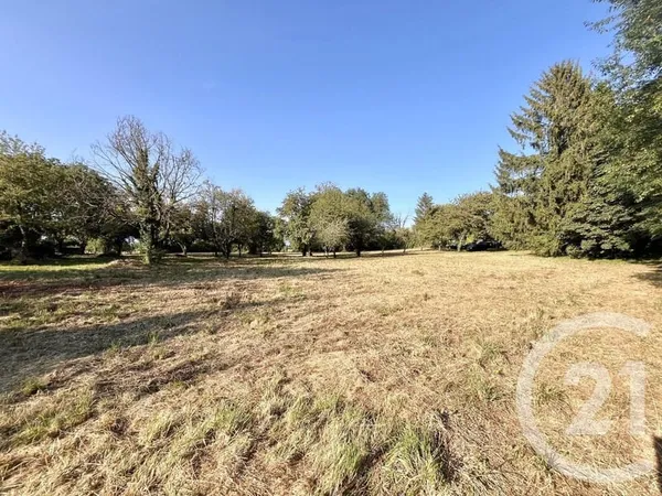 Terrain 2500 m²