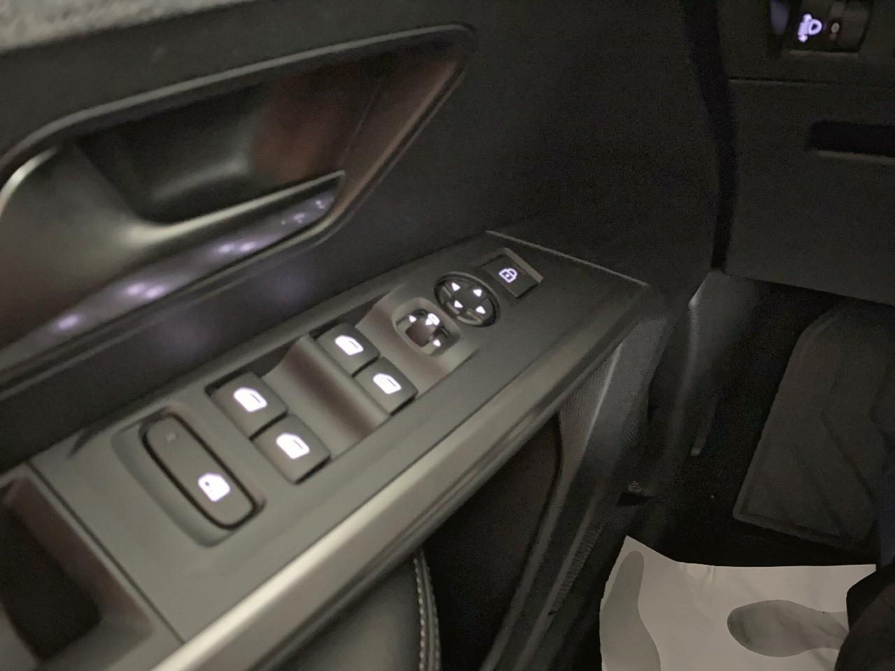 Peugeot 5008 hybrid 145 ch e-dcs6 allure — photo 20