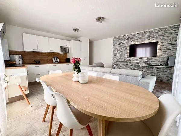 T4 contemporain avec balcon et garage en sous-sol sécurisé