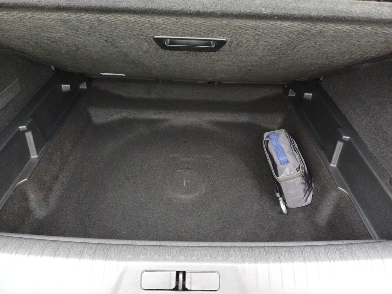 Peugeot 3008 1.2 hybrid 145ch gt e-dcs6 — photo 13