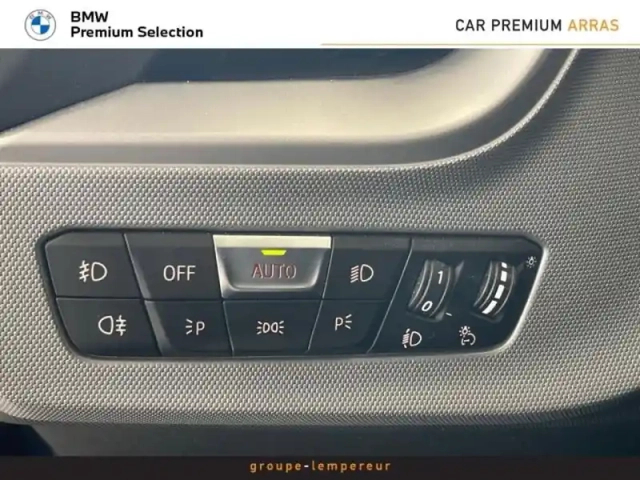 Bmw Serie 1 série 1 118ia 136ch business design dkg7 — photo 14