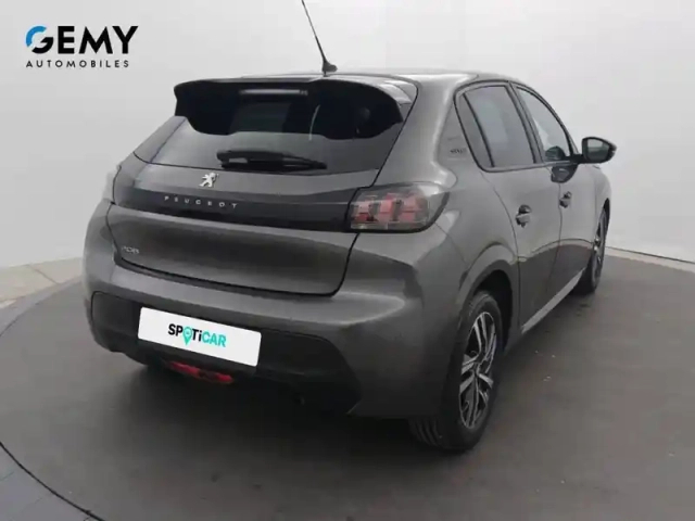 Peugeot 208 puretech 100 s&amp;s eat8 — photo 15