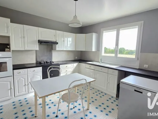 Maison 8 pièces 145 m²