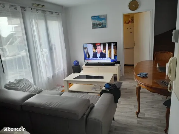 Chambre meublée en location pour étudiant(e)