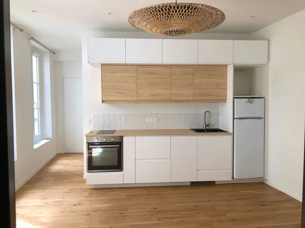 Loue 2P avec 1 chambre esprit loft au coeur du 2ème arrondissement - 40m²