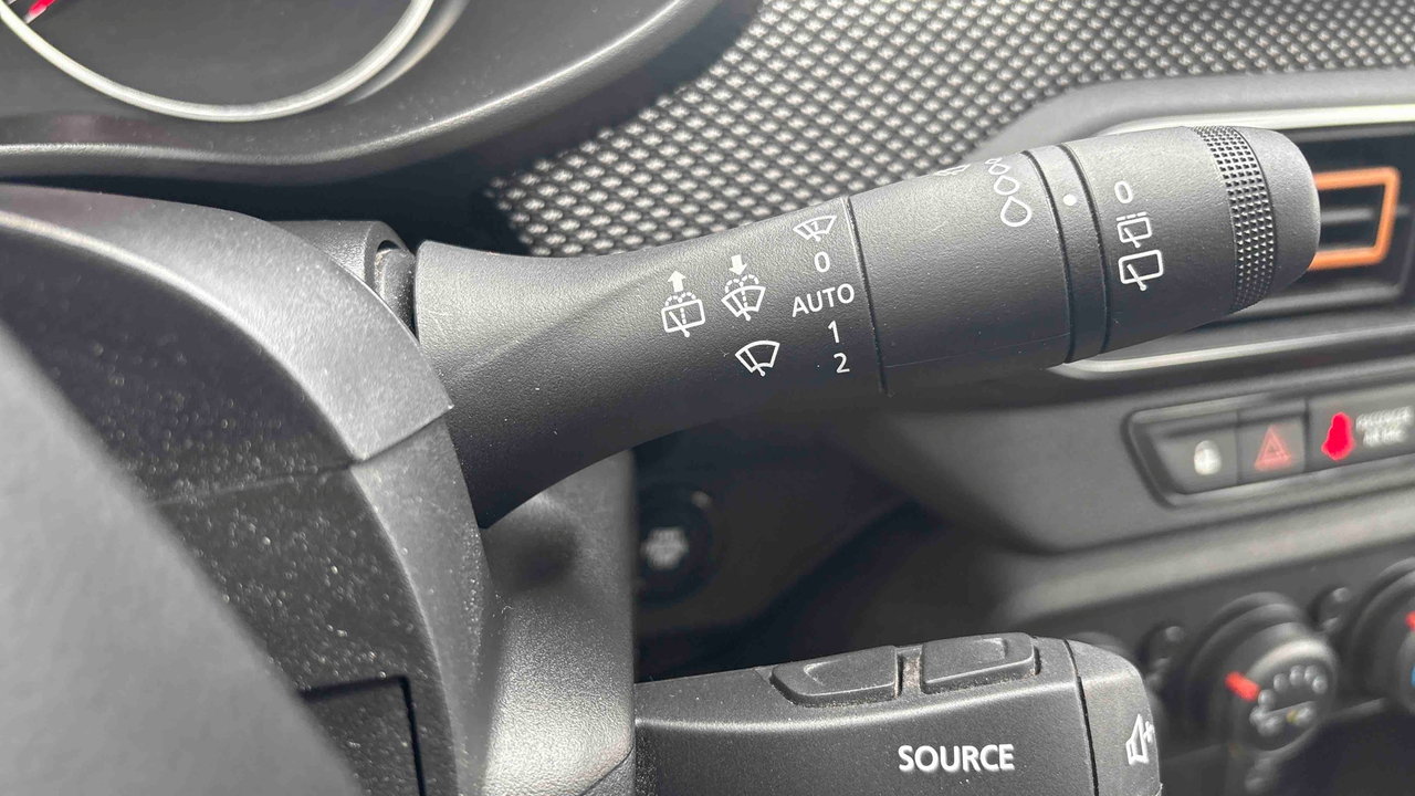 Dacia Sandero ECO-G 100 - 22 — photo 18
