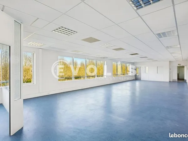 Bureaux 140 m²
