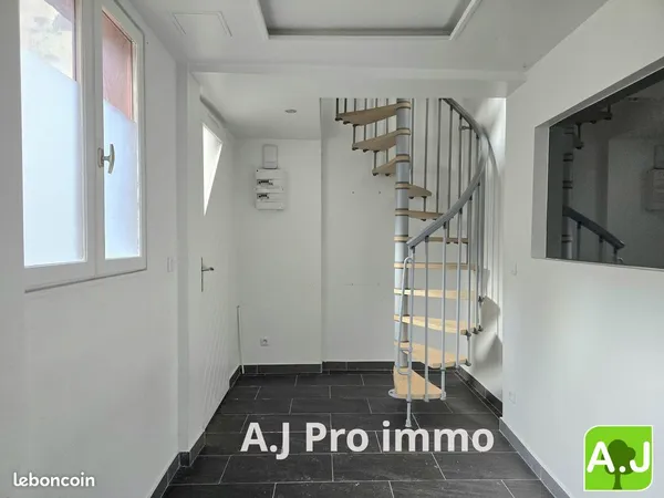 Triplex 2 pièces 27 m²