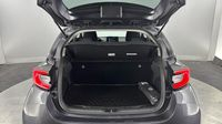 Toyota Yaris 116h Design 5p MY22 — photo 14