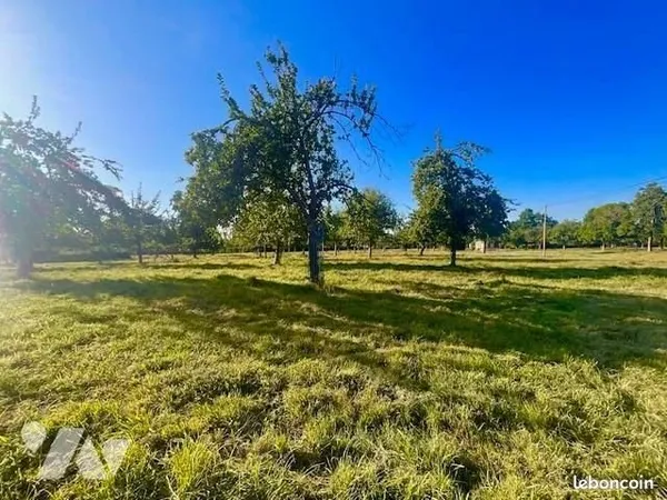 Terrain 4255 m² ST ETIENNE LA THILLAYE