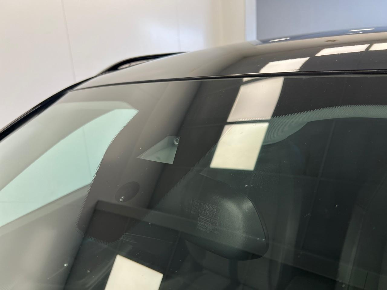 Peugeot 2008 puretech 100 s&s bvm6 allure pack — photo 20