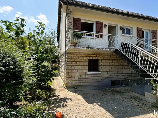Maison 8 pièces 182 m²