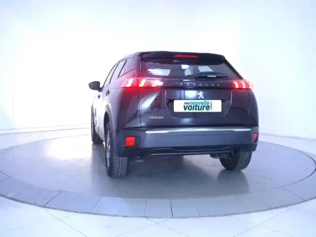 Peugeot 2008 puretech 100 s&amp;s bvm6 — photo 27