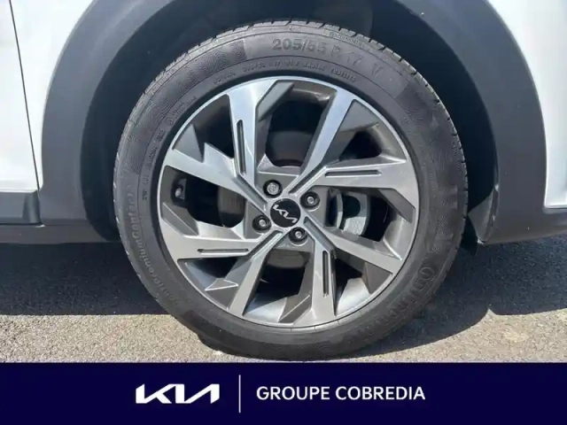Kia Stonic 1.0 t-gdi 100ch gt line dct7 — photo 30