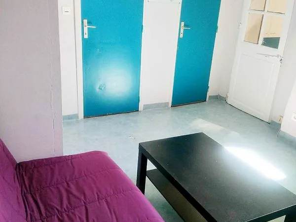 Millau - Centre Ville - Studio de 21m2 calme et lumineux