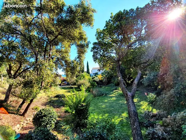 Terrain 1000 m² SAINT AYGULF