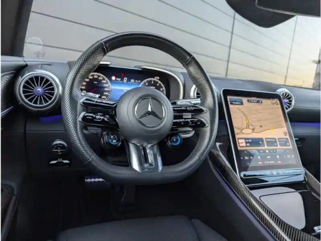 Mercedes Sl 63 4matic+ — photo 22