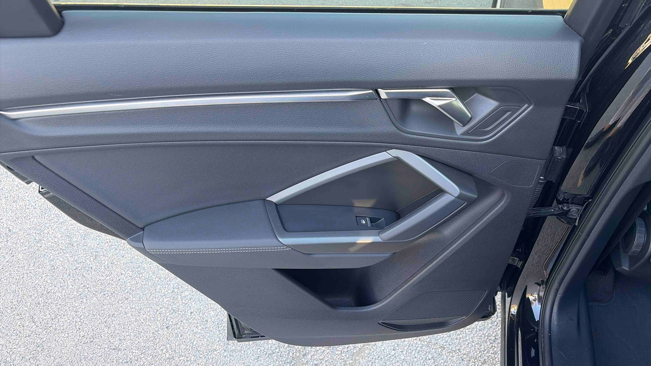 Audi Q3 Sportback 35 TDI 150 ch S tronic 7 — photo 58