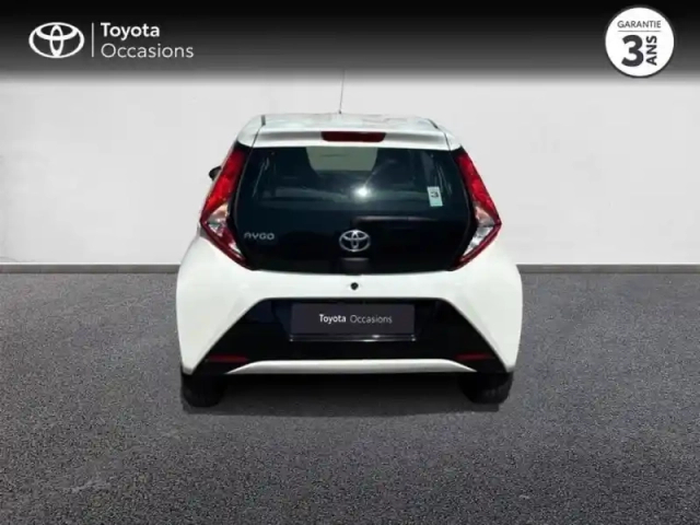 Toyota Aygo 1.0 vvt-i 72ch x-play 5p my20 — photo 4