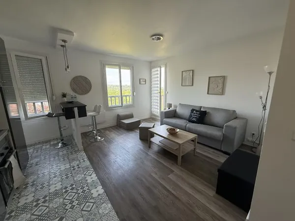 Studiomeublé lumineux avec vue dégagée