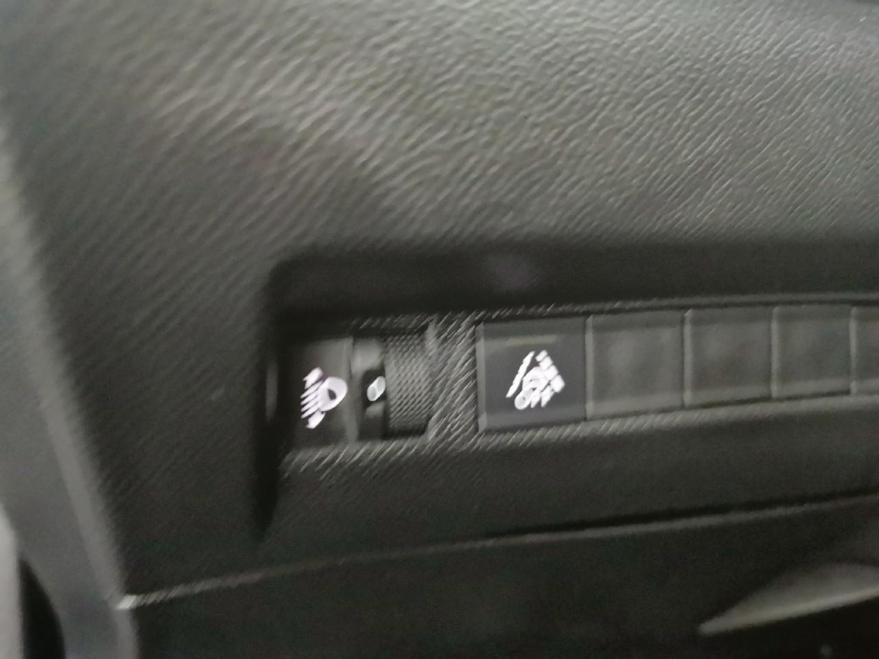 Peugeot 2008 puretech 100 s&s bvm6 style — photo 27