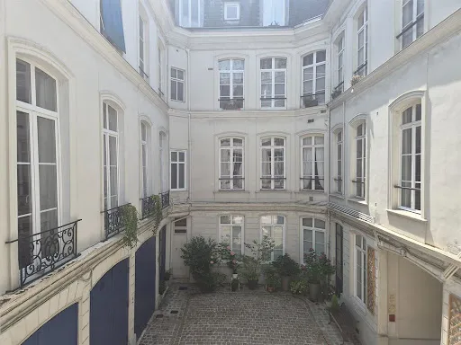 Appartement 6 pièces 174 m²