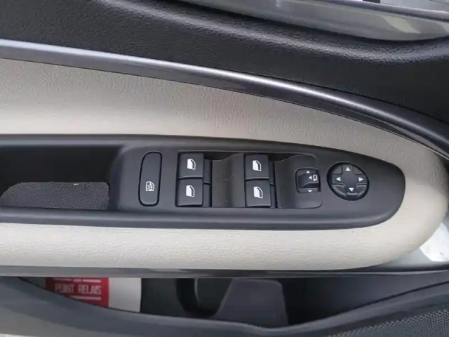 Fiat 600 1.2 hybrid 100ch dct6 la prima — photo 20