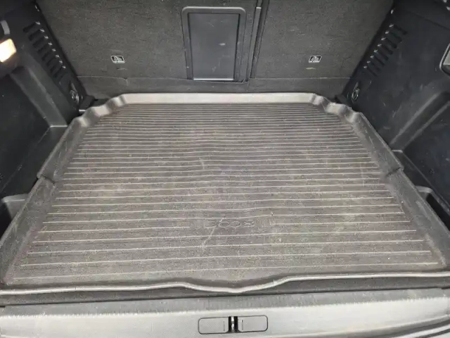 Peugeot 3008 puretech 130ch s&amp;s bvm6 — photo 67