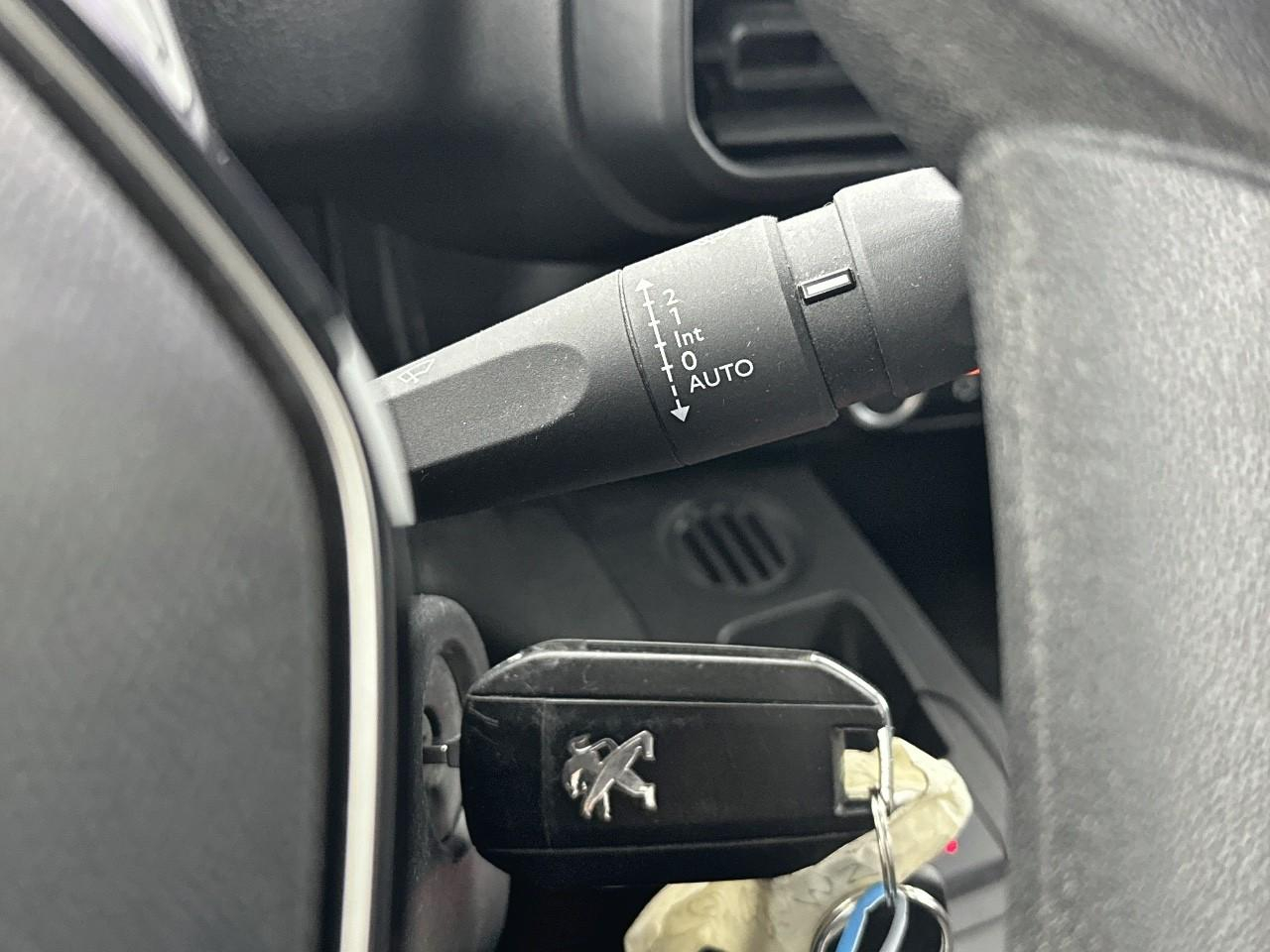 Peugeot Partner fourgon long 950 kg bluehdi 100 s&s bvm6 asphalt — photo 18