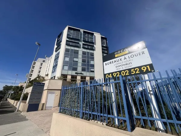 Bureaux 93 m²