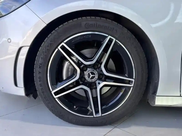 Mercedes Classe B 200 d amg line — photo 9